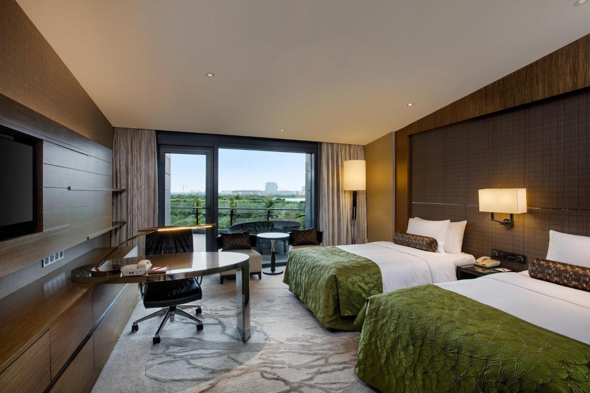 Intercontinental Shanghai Harbour City By Ihg Nanhui Esterno foto