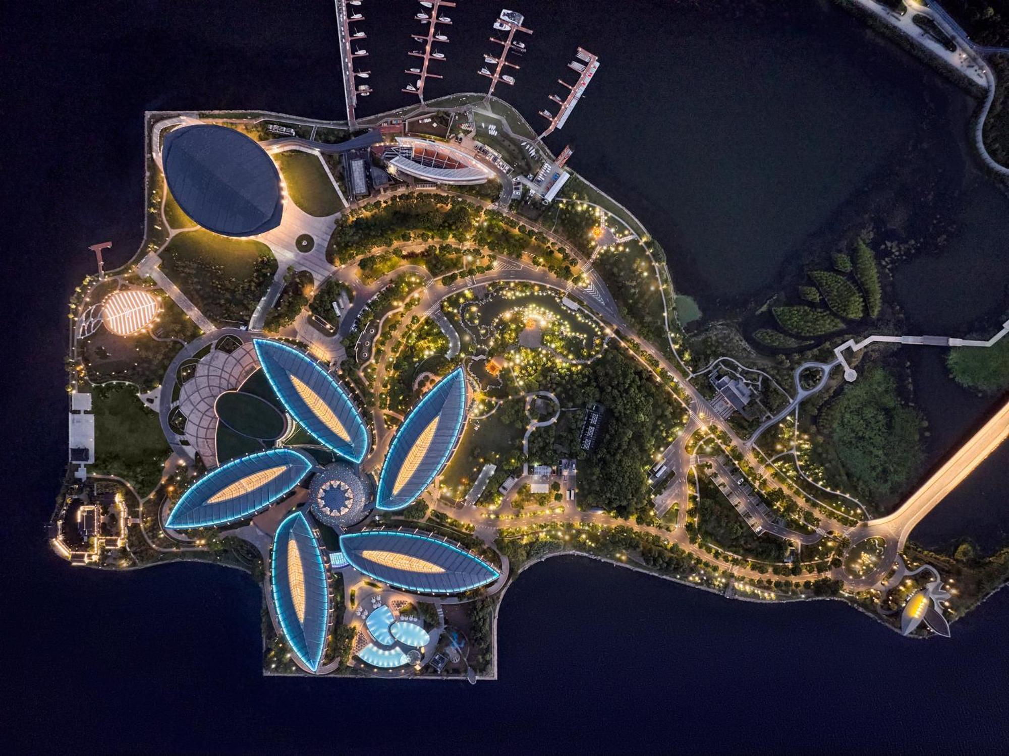 Intercontinental Shanghai Harbour City By Ihg Nanhui Esterno foto
