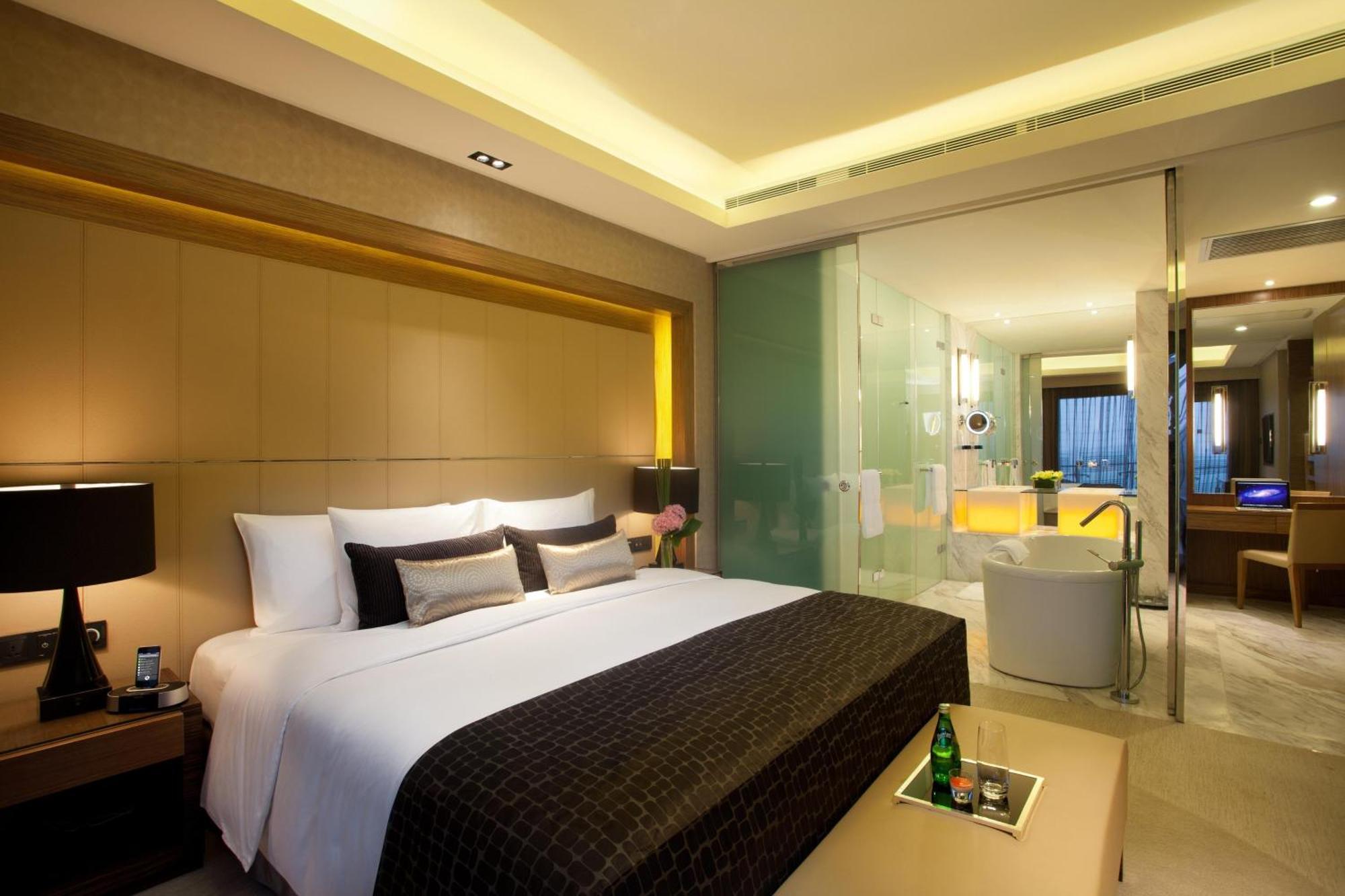 Intercontinental Shanghai Harbour City By Ihg Nanhui Esterno foto