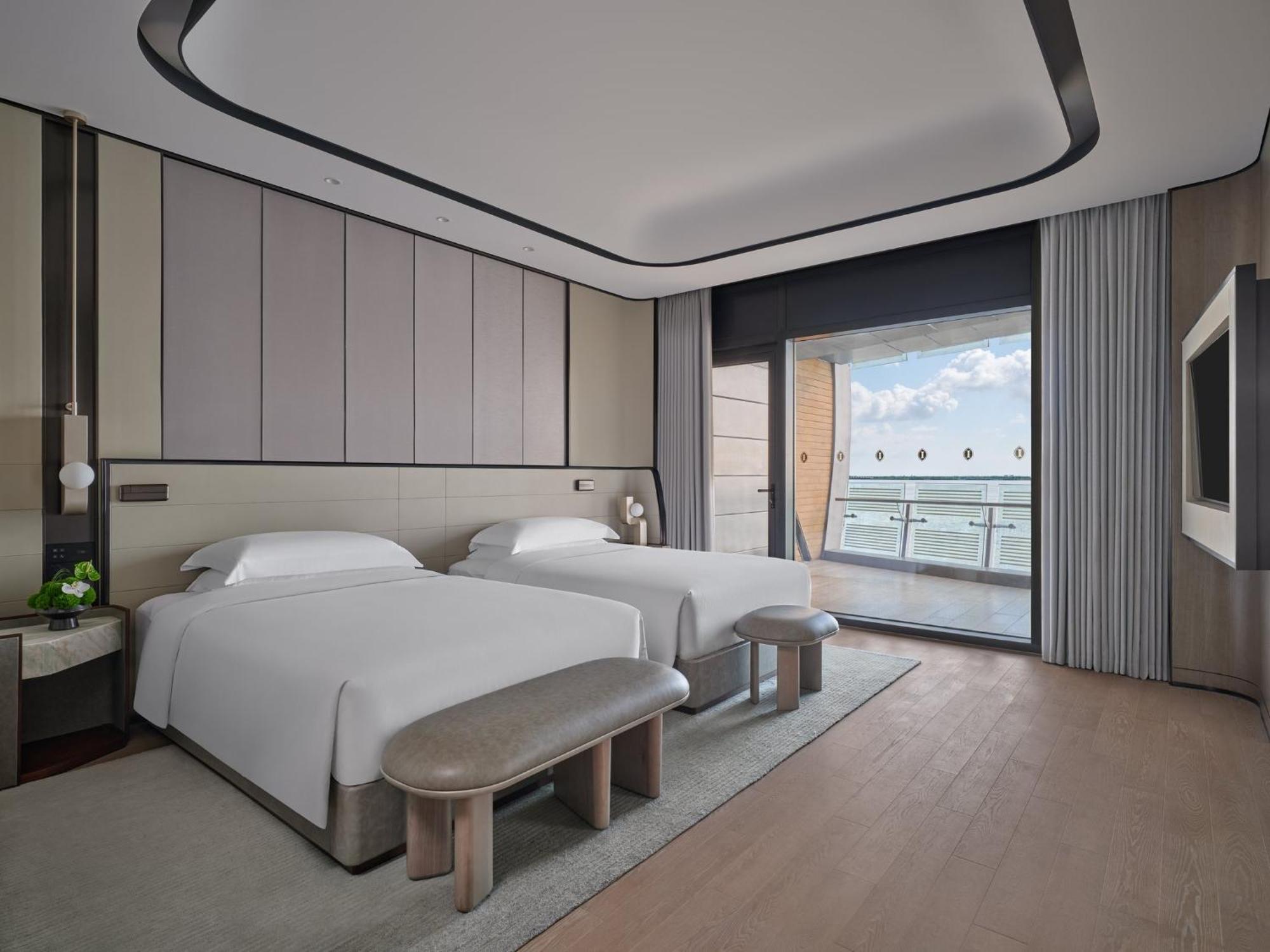 Intercontinental Shanghai Harbour City By Ihg Nanhui Esterno foto